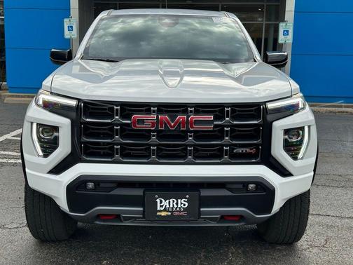 Summit White 2025 GMC Canyon AT4