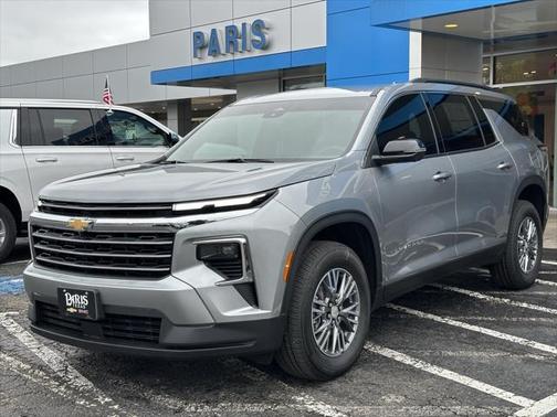 2025 Chevrolet Traverse LT