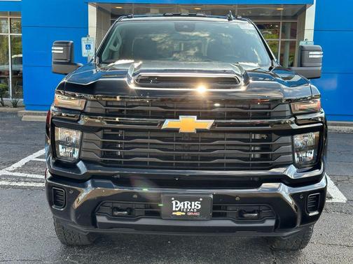 Black 2026 Chevrolet Silverado 2500 Custom