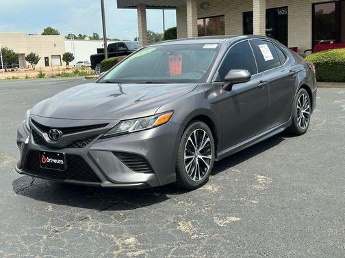Predawn Gray Mica 2019 Toyota Camry SE