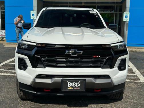 Summit White 2026 Chevrolet Colorado Z71