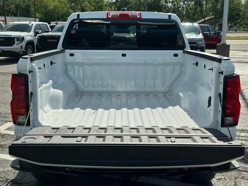 Summit White 2026 Chevrolet Colorado Z71