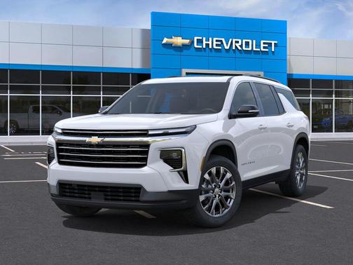 Summit White 2026 Chevrolet Traverse LT