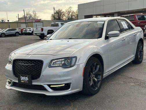2022 Chrysler 300 Touring