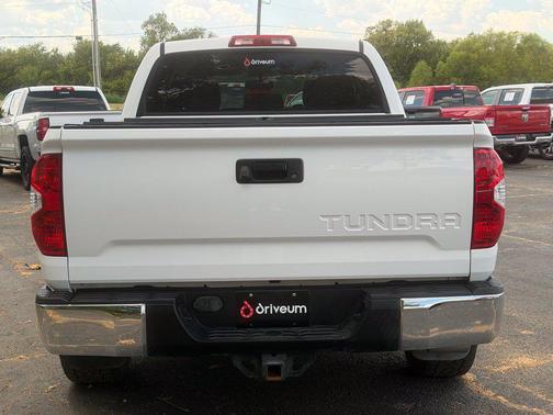Super White 2016 Toyota Tundra SR5