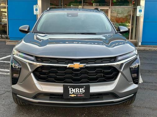 Sterling Gray Metallic 2026 Chevrolet Trax LT