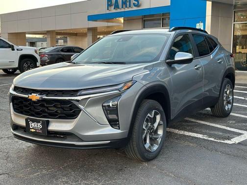 Sterling Gray Metallic 2026 Chevrolet Trax LT