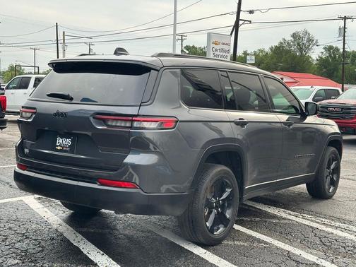 Baltic Gray Metallic Clearcoat 2025 Jeep Grand Cherokee L Altitude