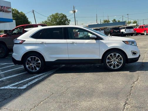 White Platinum Clearcoat Metallic 2016 Ford Edge Titanium