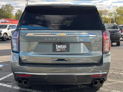 2023 Chevrolet Suburban Premier