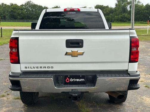 Summit White 2019 Chevrolet Silverado 2500 WT