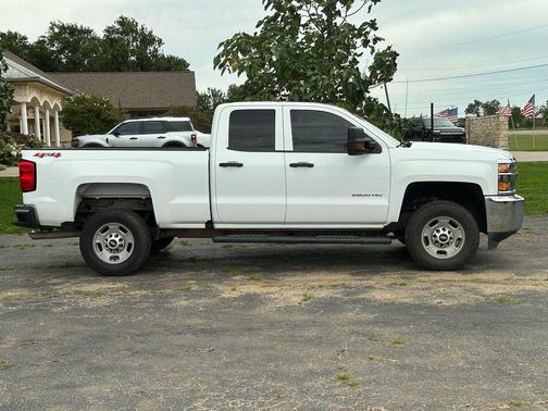 Summit White 2019 Chevrolet Silverado 2500 WT