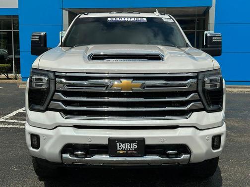 Iridescent Pearl Tricoat 2024 Chevrolet Silverado 2500 High Country