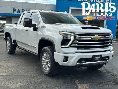 Iridescent Pearl Tricoat 2024 Chevrolet Silverado 2500 High Country