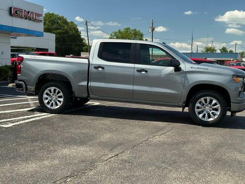 Sterling Gray Metallic 2026 Chevrolet Silverado 1500 Custom