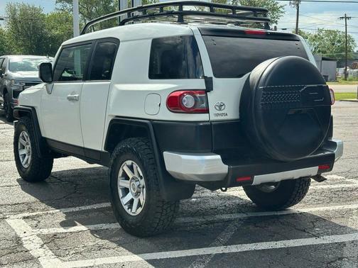 Iceberg 2014 Toyota FJ Cruiser Base