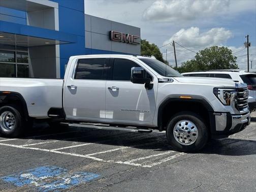 2025 GMC Sierra 3500 SLT