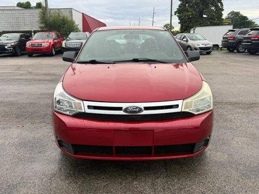 Sangria Red Clearcoat Metallic 2009 Ford Focus SE