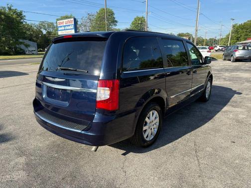 True Blue Pearlcoat 2015 Chrysler Town & Country Touring
