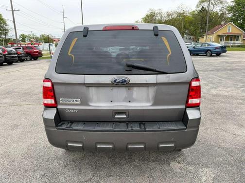 Sterling Gray Metallic 2010 Ford Escape XLS