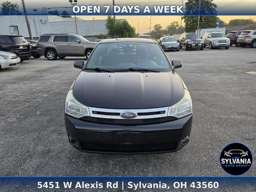 Ebony 2010 Ford Focus SE
