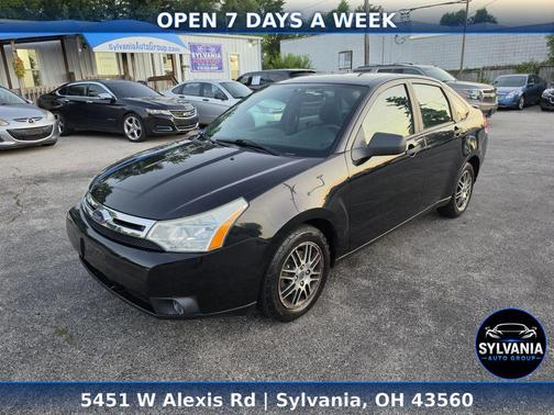 Ebony 2010 Ford Focus SE