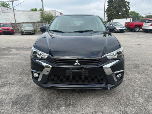 Labrador Black Metallic 2018 Mitsubishi Outlander Sport 2.4 SE