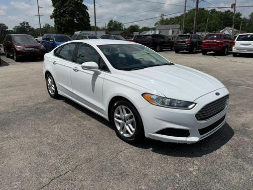 Oxford White 2014 Ford Fusion SE