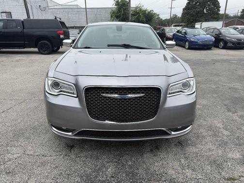 Billet Silver Metallic Clearcoat 2018 Chrysler 300 Limited