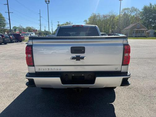Silver Ice Metallic 2017 Chevrolet Silverado 1500 2LT