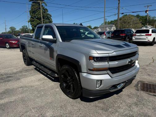 Silver Ice Metallic 2017 Chevrolet Silverado 1500 2LT