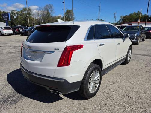 Crystal White Tricoat 2018 Cadillac XT5 Base