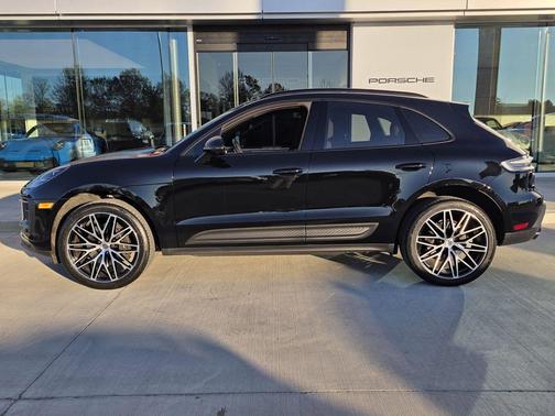 2024 Porsche Macan 