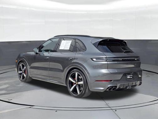 Quartzite Grey Metallic 2025 Porsche Cayenne GTS