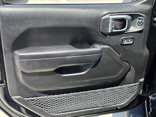 Black Clearcoat 2024 Jeep Wrangler Sport