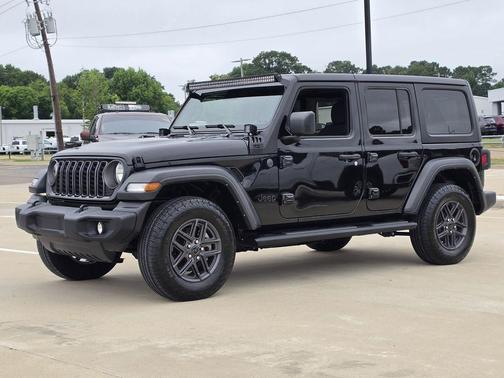 Black Clearcoat 2024 Jeep Wrangler Sport