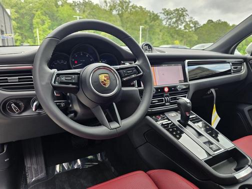 Chalk 2026 Porsche Macan Base