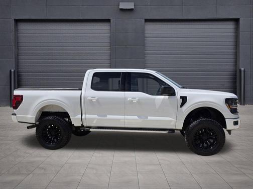Oxford White 2025 Ford F-150 XLT