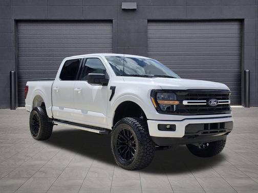 Oxford White 2025 Ford F-150 XLT