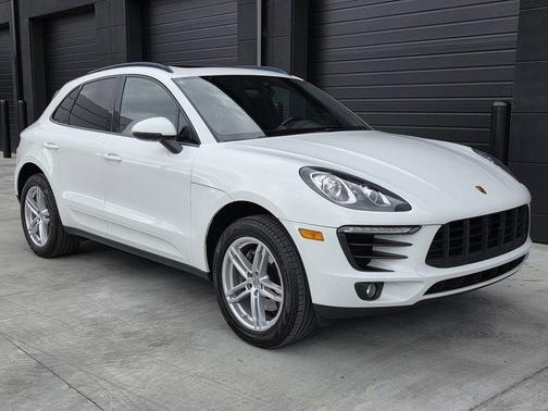 2018 Porsche Macan 