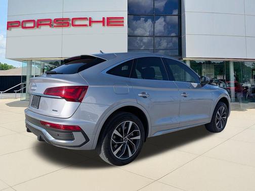 2022 Audi Q5 45 S line Premium Plus