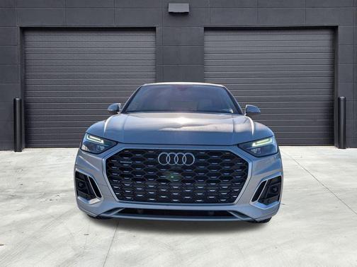 2022 Audi Q5 45 S line Premium Plus