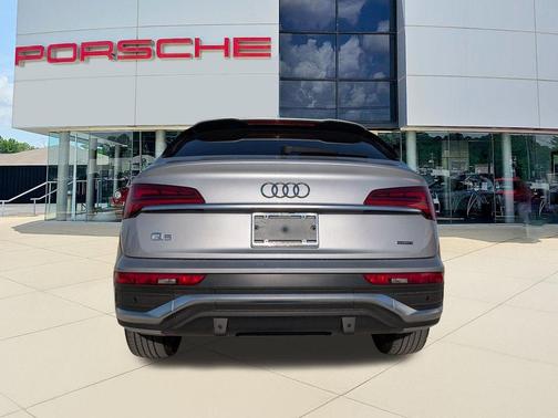 2022 Audi Q5 45 S line Premium Plus