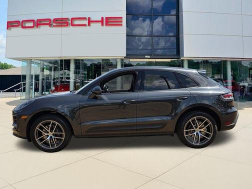 2022 Porsche Macan Base