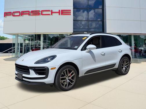 2022 Porsche Macan S
