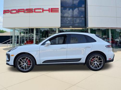 2022 Porsche Macan S