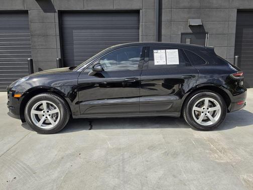 Black 2021 Porsche Macan Base