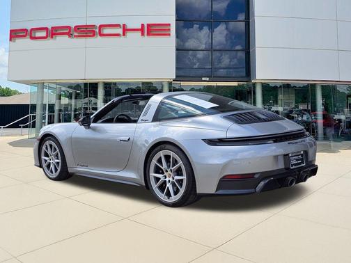 2025 Porsche 911 Targa 4 GTS