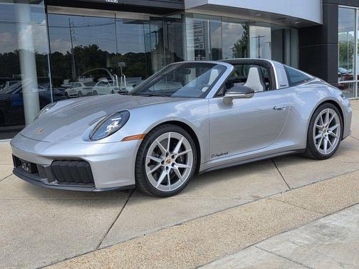 2025 Porsche 911 Targa 4 GTS