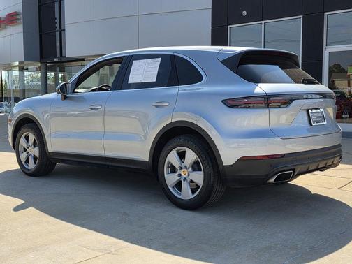 2019 Porsche Cayenne Base